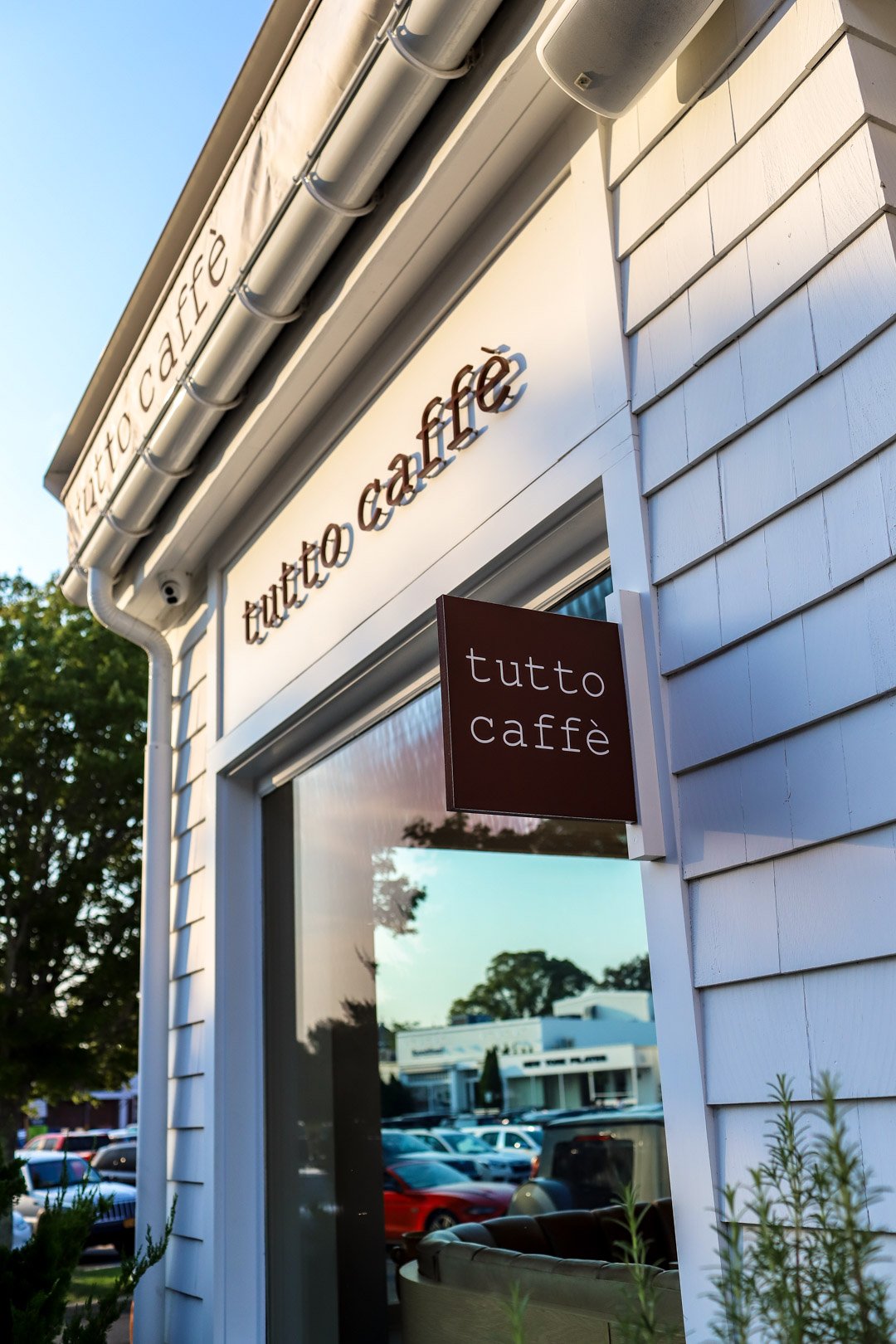 tutto_cafe_eh_8-20-23-2235.jpg