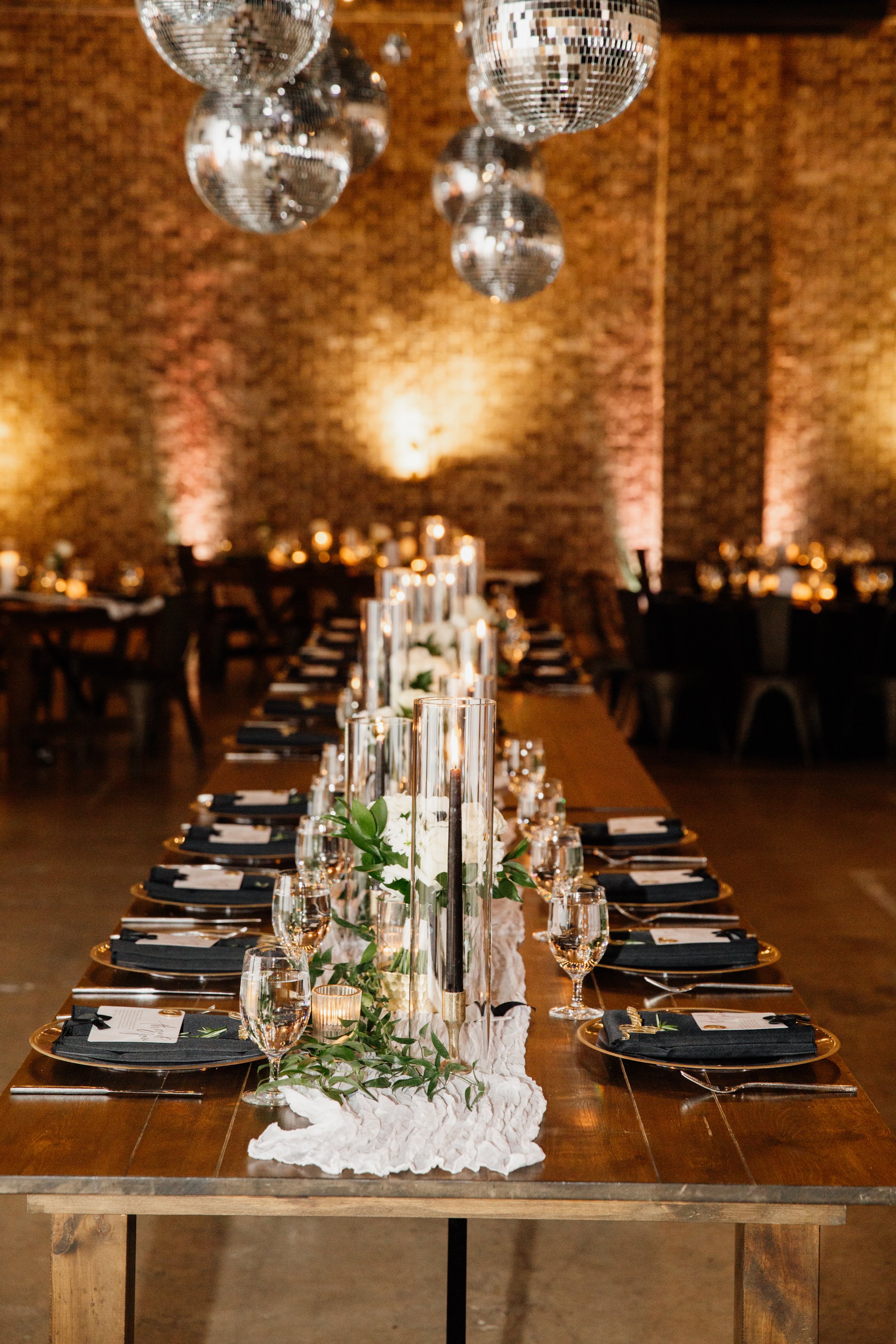 000Mollie&Brian_JutstenClayPhotography1.jpg