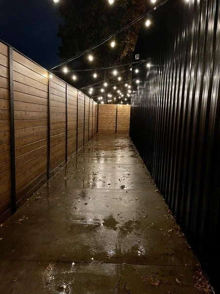 Outdoor_Entrance_Evening.jpeg