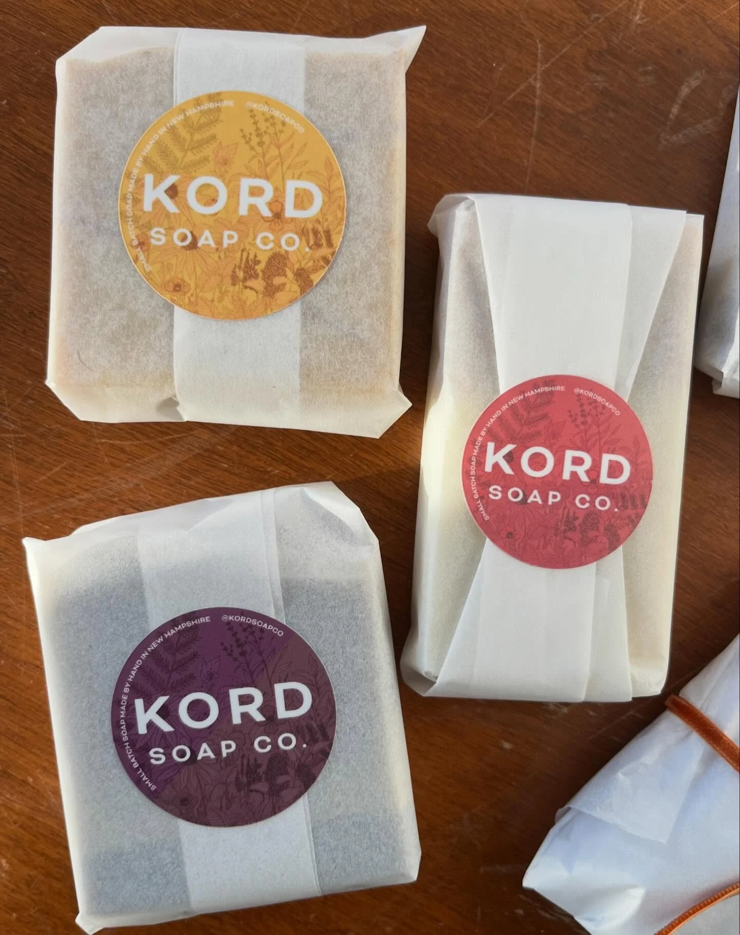 We shipped the last of our orders before the holiday today! 🙏🏼 From Connecticut to California - thank you! Wishing everyone a cheerful week! 🎄