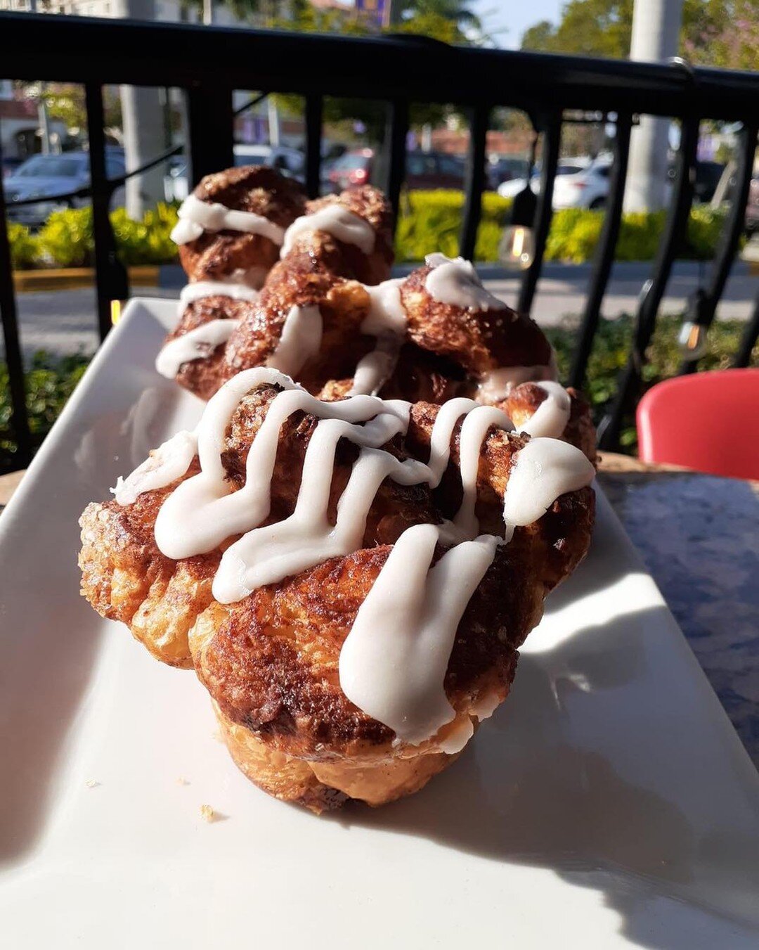 It&rsquo;s #nationalmuffinday &mdash; but muffins are a little ho hum ... you should come in and enjoy our Cruffin. A perfectly light and airy crumb, laminated with lots of cinnamon and raw sugar. Topped with a light vanilla frosting perfect with our
