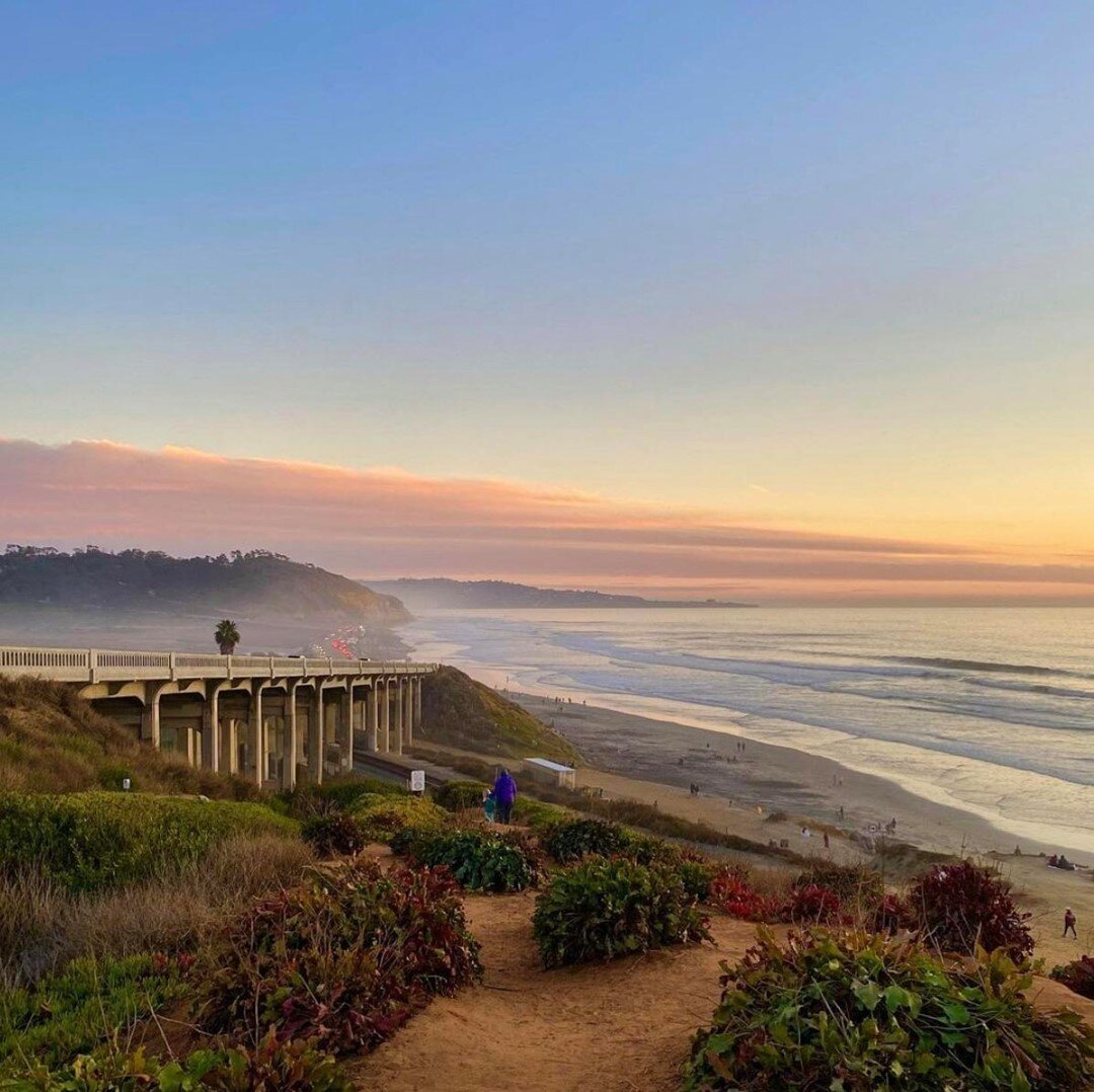 Friday sunsets in Del Mar. What are your favorite local spots to watch the sunset? Comment below!

Photo by @itsformcreative