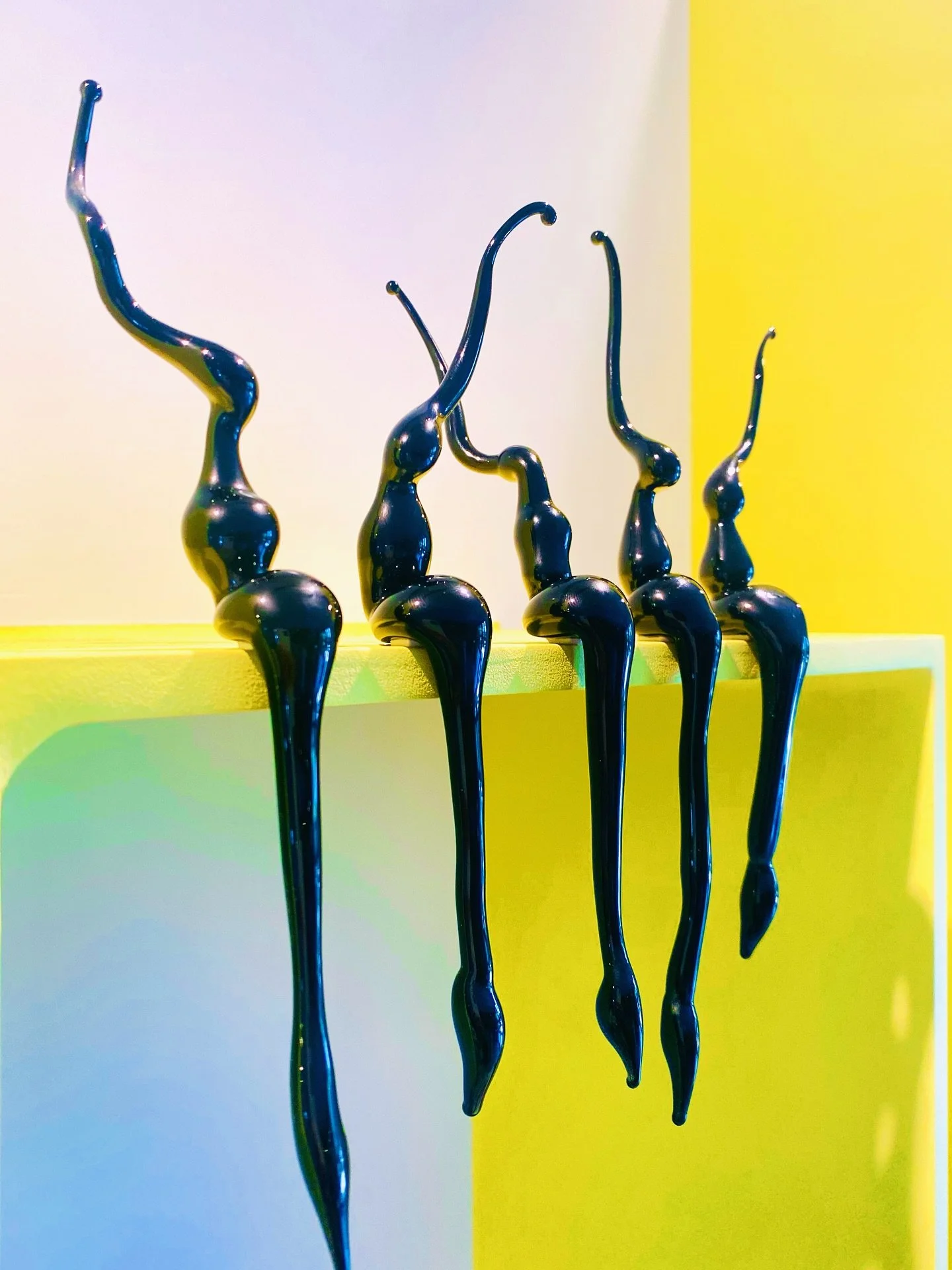 We&rsquo;re back in the Studio and in contemplation ✨

#glassart #flameworki̇ng 🔥