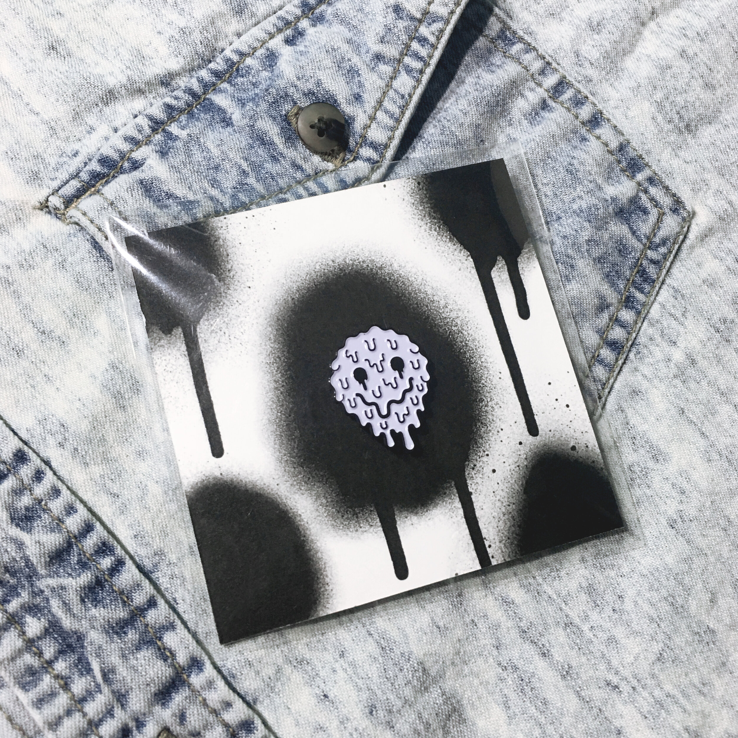 Smiley_Pin_Shop_Edits_Packaging.jpg