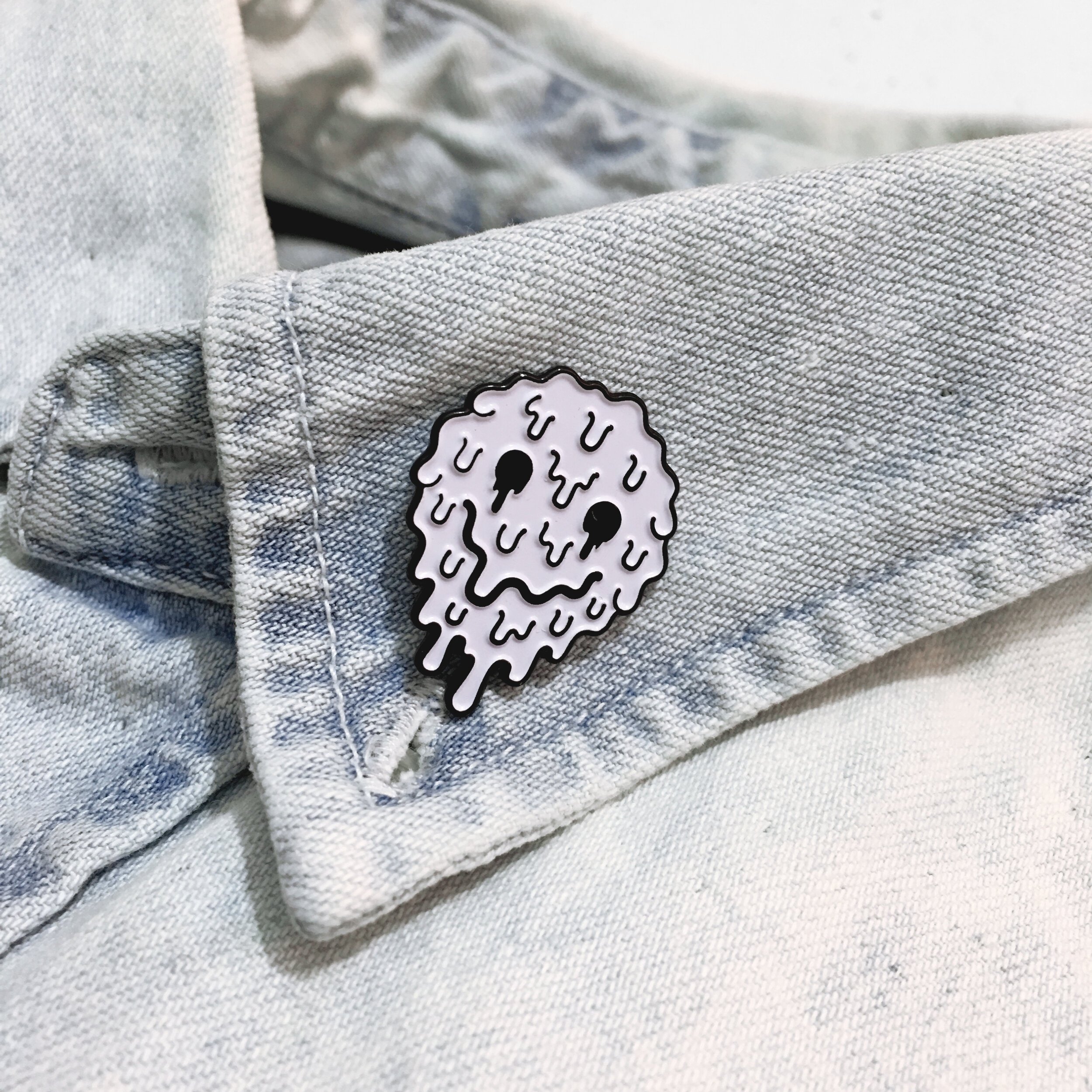 Smiley_Pin_Shop_Edits_Single.jpg