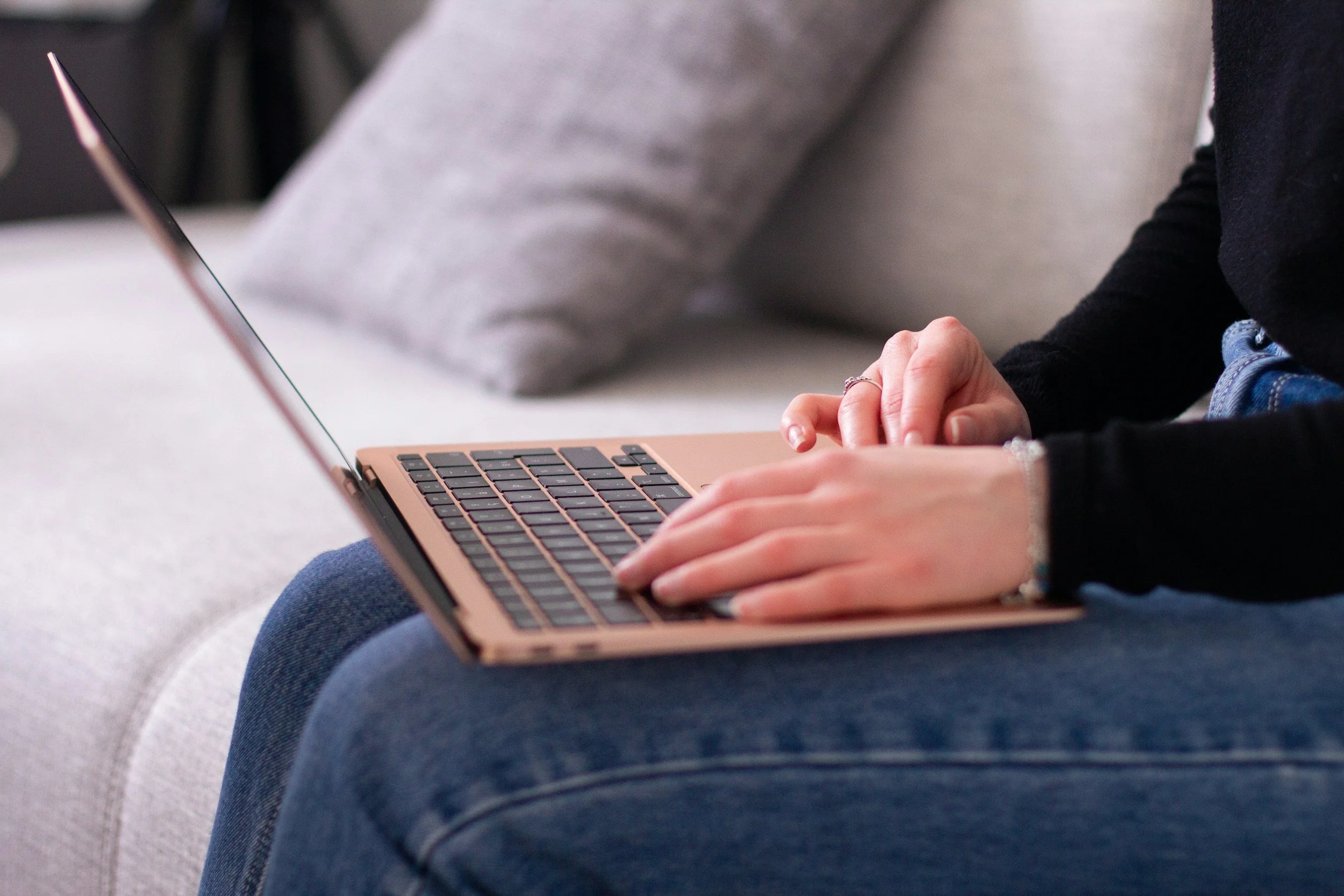 Client working on negative thought patterns in CBT therapy