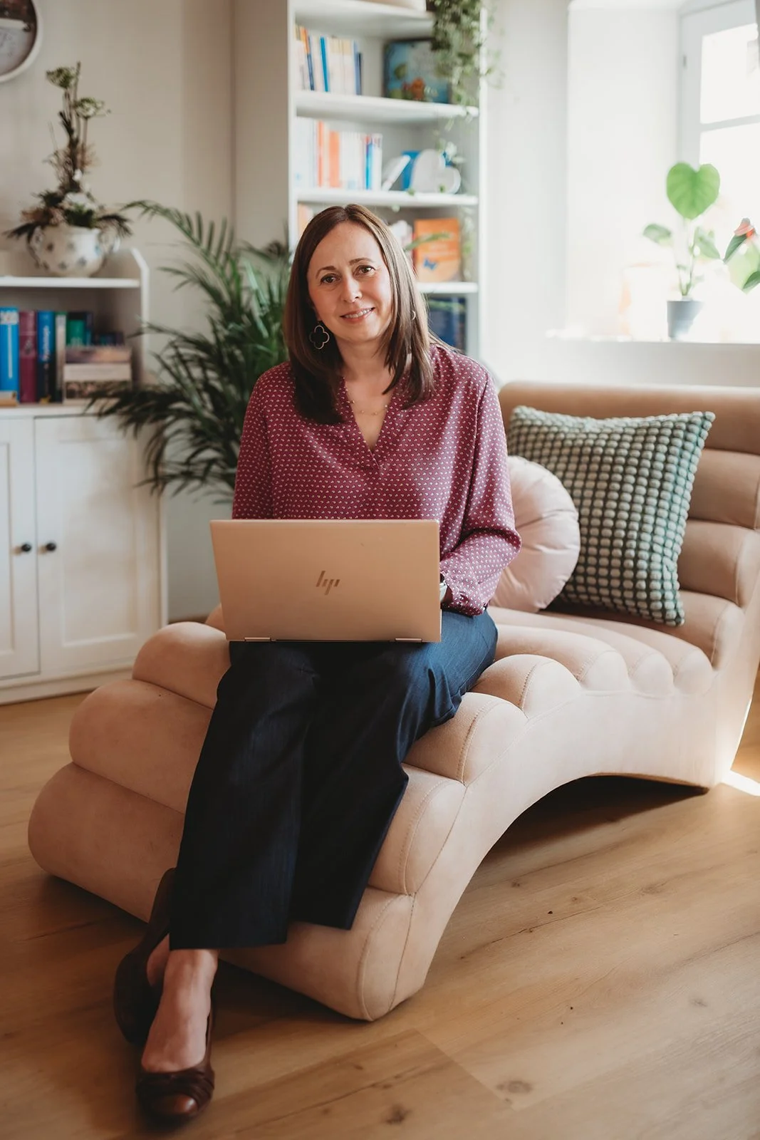 Dr. Alicia Rozycki offers online therapy for codependency and addiction online.