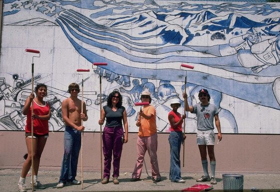  Judy Baca and kids with paint rollers, © SPARC 1981, courtesy of Judith F. Baca and the SPARC archives. Photo: Gia Roland, 1981.&nbsp; 