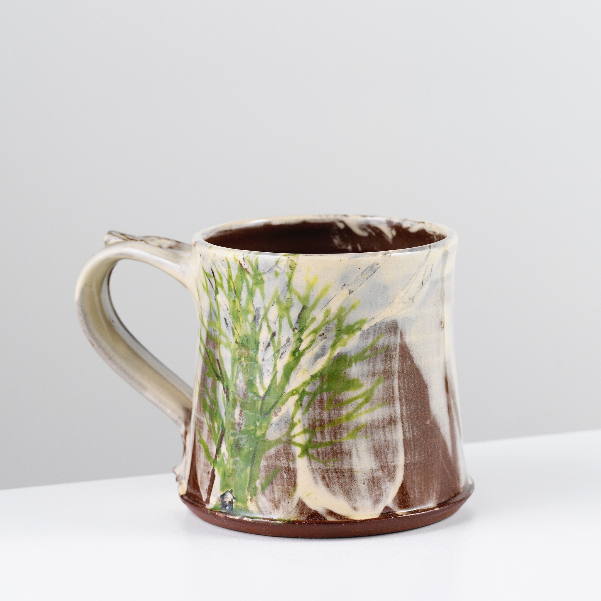 Happy #mugshotmonday 

This is one of my new &lsquo;home&rsquo; mugs.

Hope your week is starting well. I&rsquo;ve had a fun morning with my daughter and now i&rsquo;m in the studio and about to get loading my bisque kiln&hellip;

Photo by @shannonto