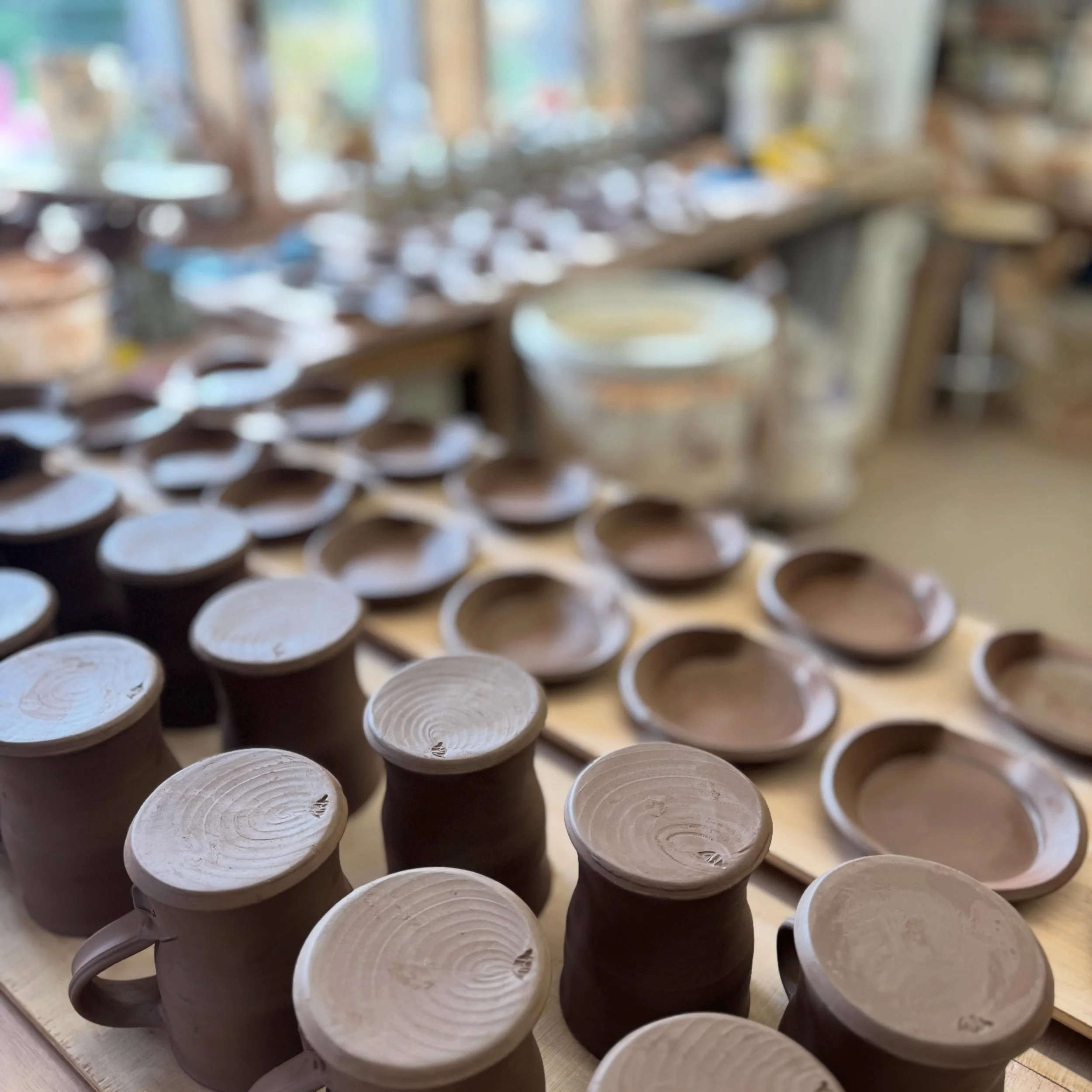 More slipping today. These are the final pieces I have left to slip and decorate before Potfest Scotland.

After these, the next couple of weeks will be lots and lots and lots of glazing and firing&hellip;

#PotfestScotland,
June 12-14
@sconepalace 
