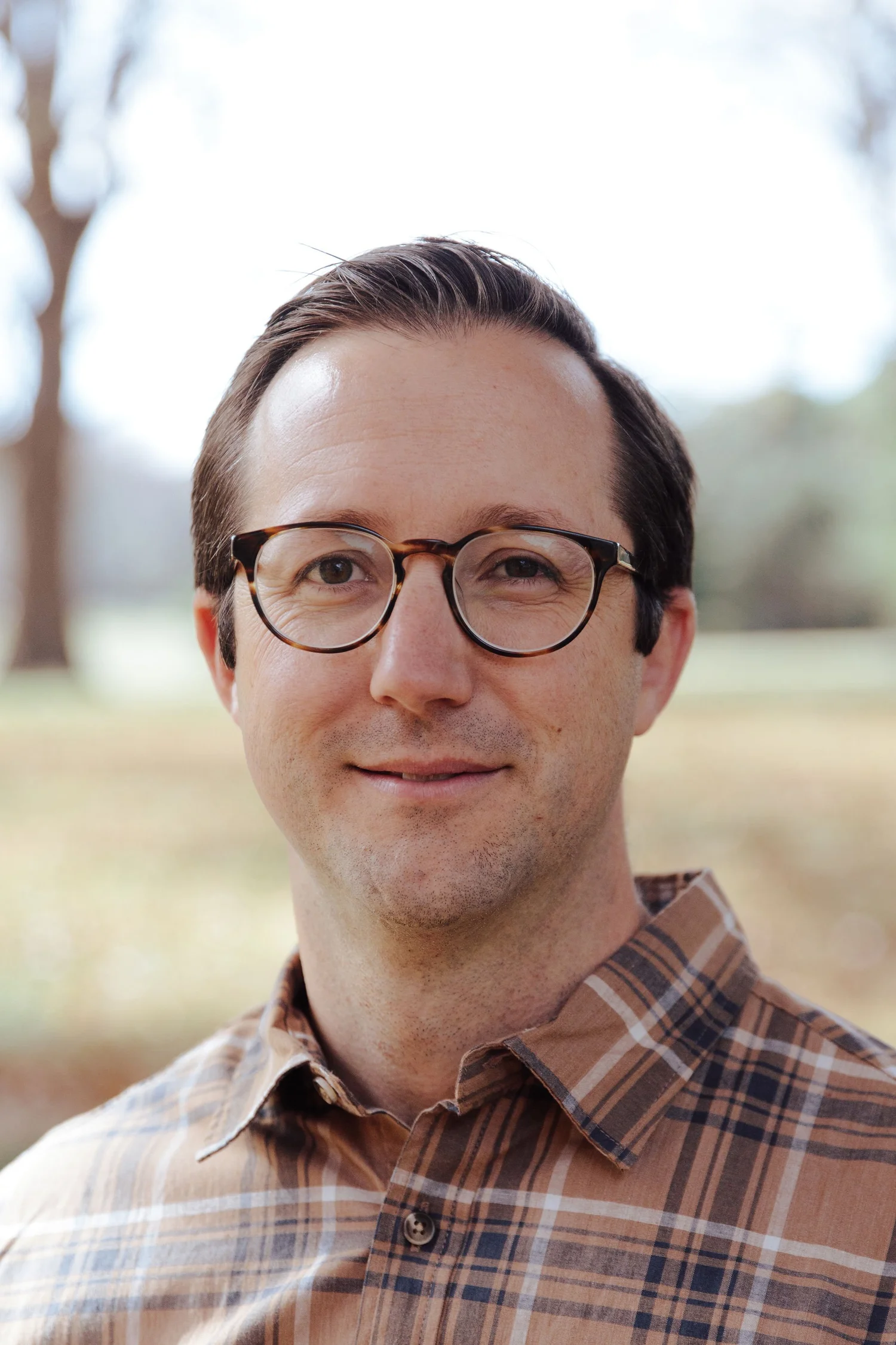 Unseen Battles: The Untold Stories Of Women Sports Anchors - td9up3e