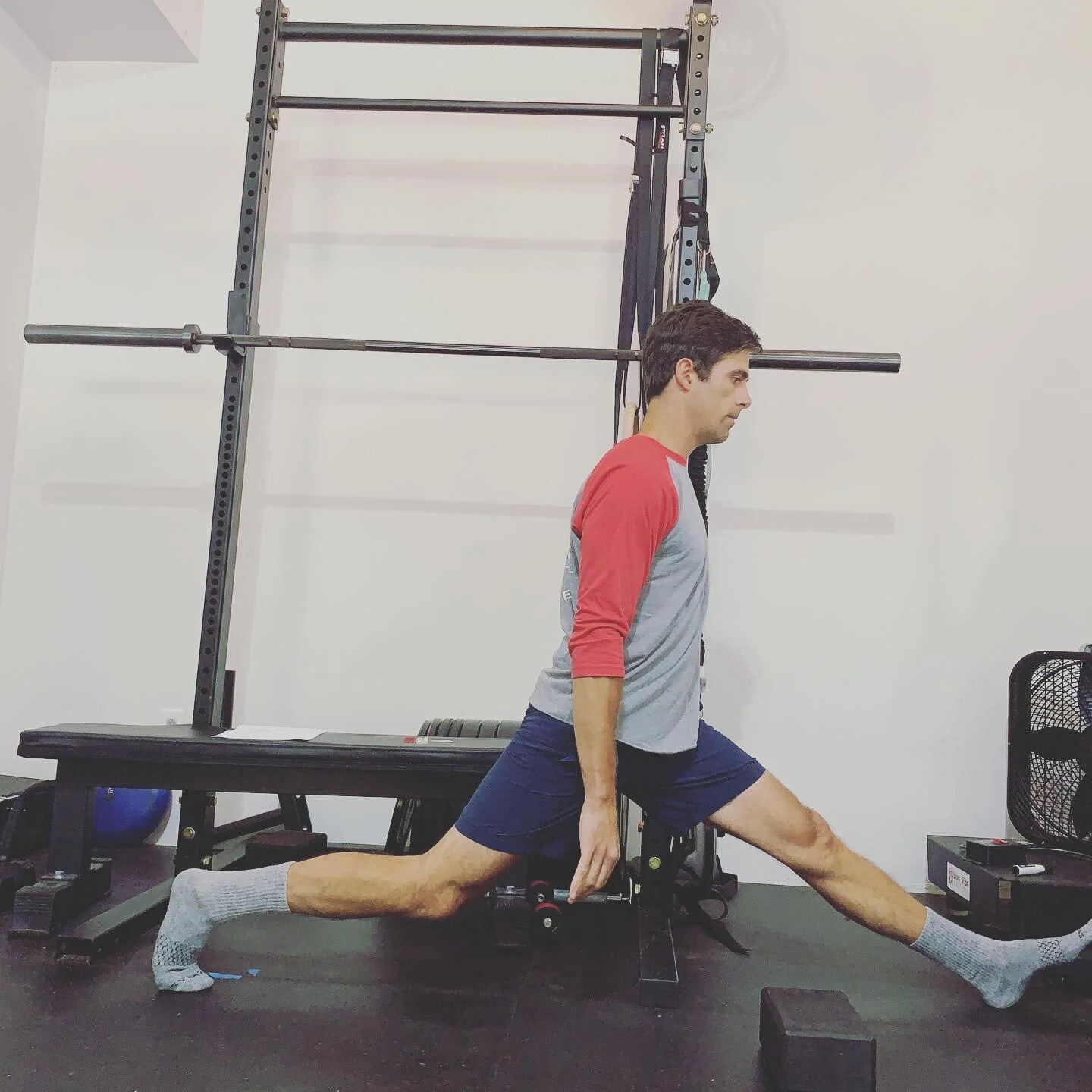 SMALL CHANGES OVER TIME
Small changes over time creates huge change. Consistency is 🔑.
Lower back pain typically comes from poor movement patterns, poor positioning or lack of movement. Rest is not the best plan for lower back pain as it doesn