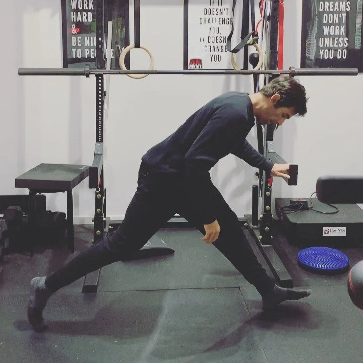 DAY 1 OF #14daysofrange
#rangeofstrength #14daysofrange #hipextension #lowbackpain #lowerbackpain #lowerbackpainrelief #flexibility #flexibilitytraining #strongereveryday #strongertogether