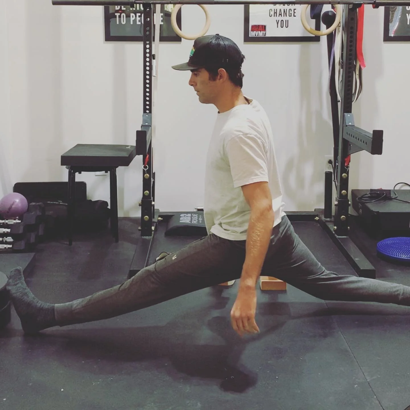 FRONT SPLIT PROGRESS...
working on hip extension takes time, work and consistency. Starting on July 16th, checking in again on August 17th and again today.
#lowbackpain #hipextension #hipexercises #frontsplits #frontsplit #lowerback
