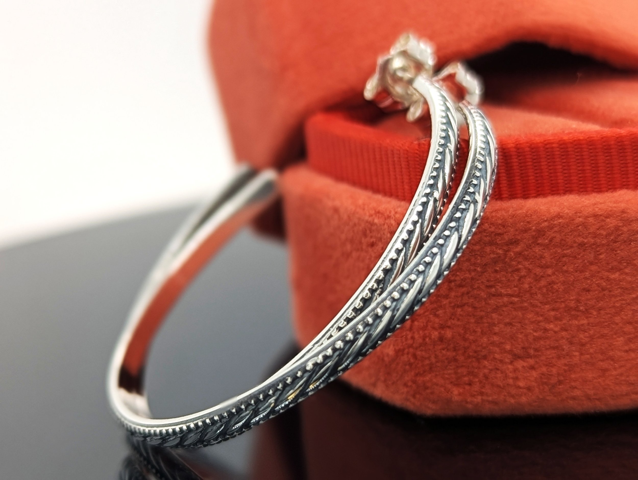 Large Carved Rope Hoops