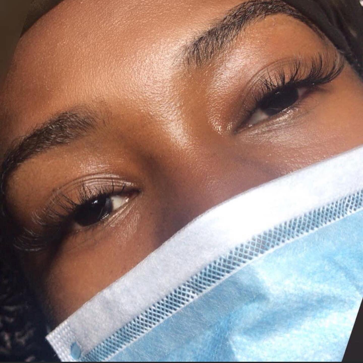 Now offering lash extensions! Check out this volume lash and book with Kat @a_nyce_touch ! #lashextensions #lashes #lashlift #lashartist #lashliftandtint #thairapybeautywellnesschicago