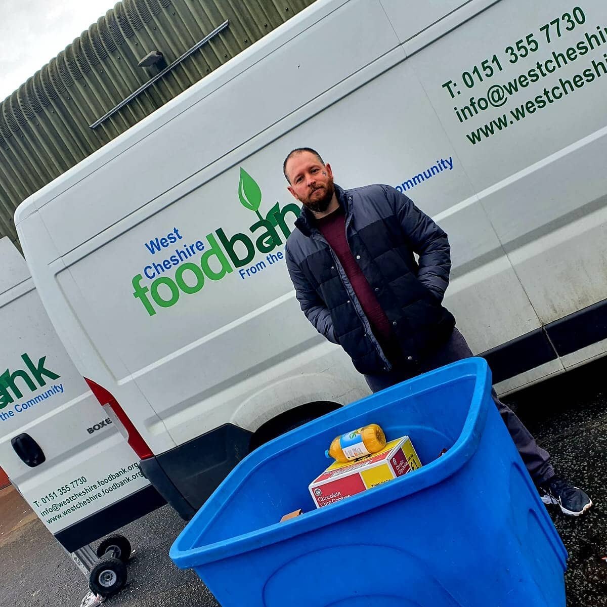 Thanks to @gbultras I was able to drop off the the food that they so kindly donated to the west cheshire food bank.
@waynedrinkwater_gb thank you for all the hard work you and the gbultras team are doing while so many people are in need of help. You 
