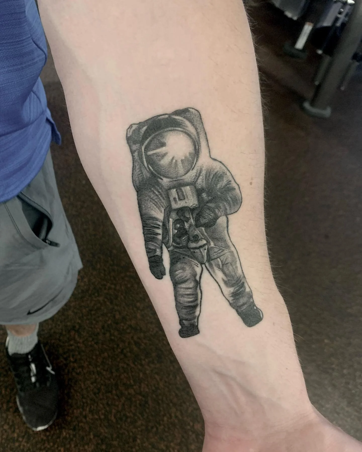 Fully healed for @charliepowis 

Cheers for looking after it.

Made using - @dynamiccolor @kwadron @bishoprotary @criticaltattoosupply 

GAC 

#space #spacetattoo #tattoo #uktattooist #tattooartist #blackandgrey #astronaut #whatislife