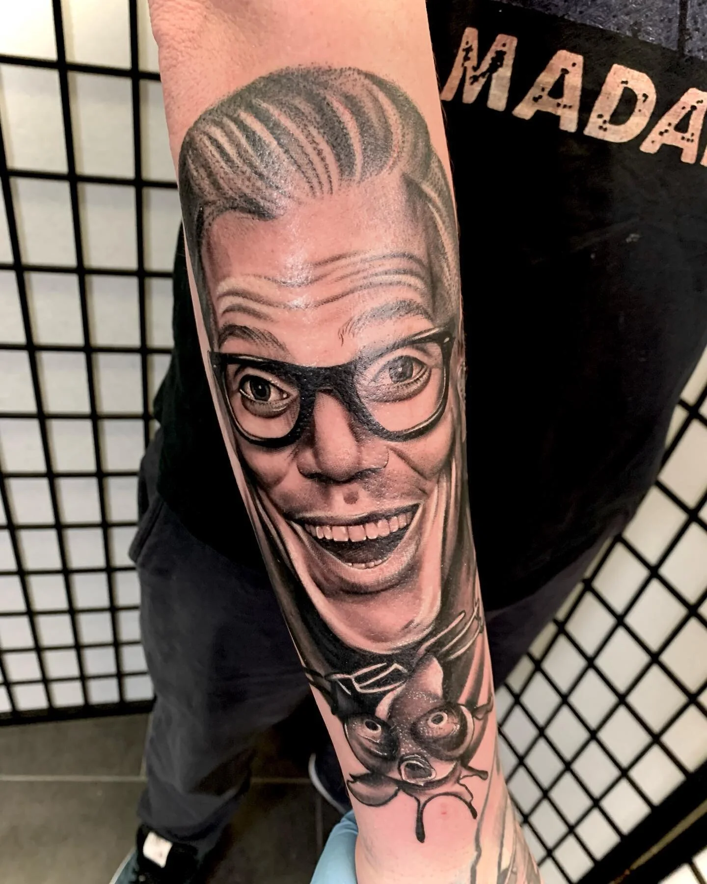 Bit of a wrap but a @steveo portrait done for @malkyfrasertattoos 

#steveo #goldfish #jackass #mtv #blackandgreytattoo #realism #apprenticetattoo #apprenticetattooartist
