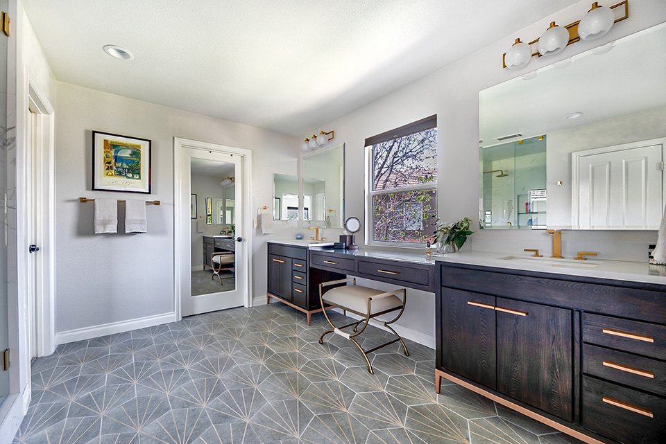 transitional-master-bathroom-santa-clarita.jpg