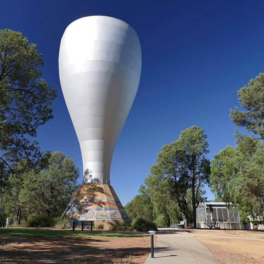 At first glance, you might think the Coleambally Water Tower resembles a schooner or perhaps a glass of wine and you'd kind of be right either way - it's an ongoing debate amonst locals and visitors alike. Look closely at these shots captured by @ion