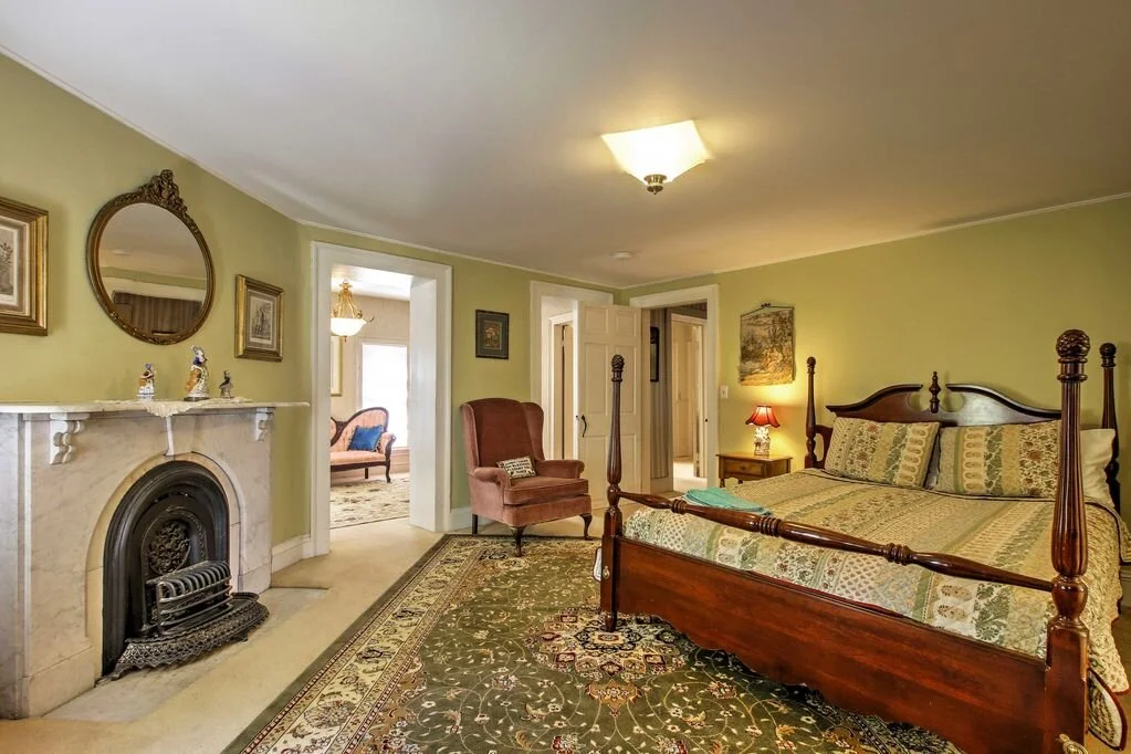 The Queen Anne's bedroom