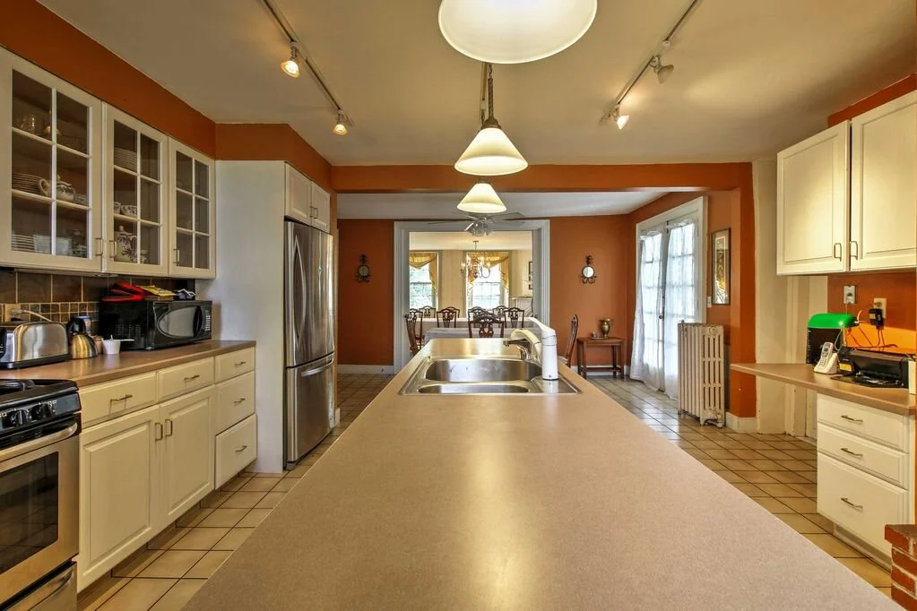 Alternate view of the kitchen