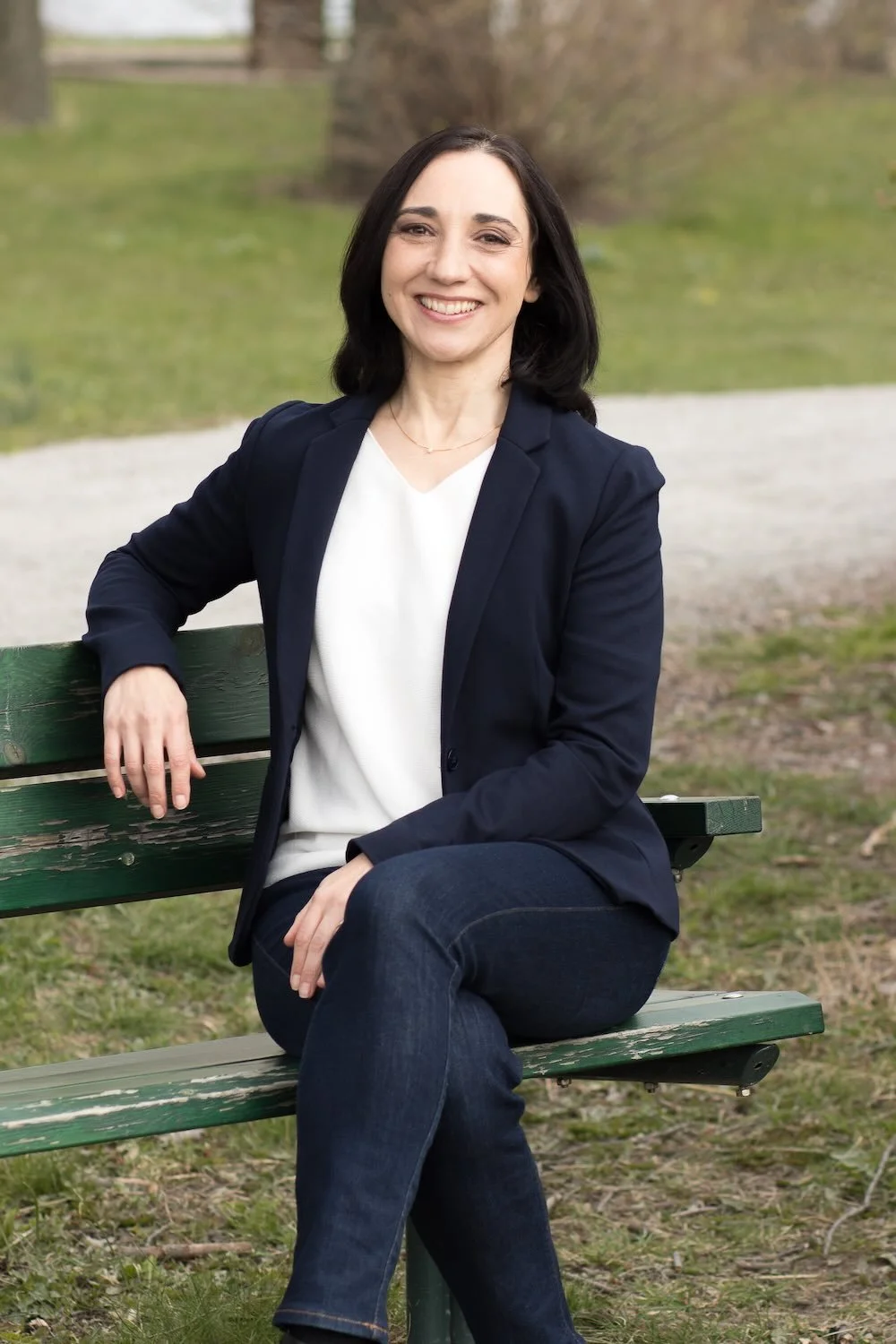 Alba Reverte, therapist and certified coach in Stockholm - contact and booking section