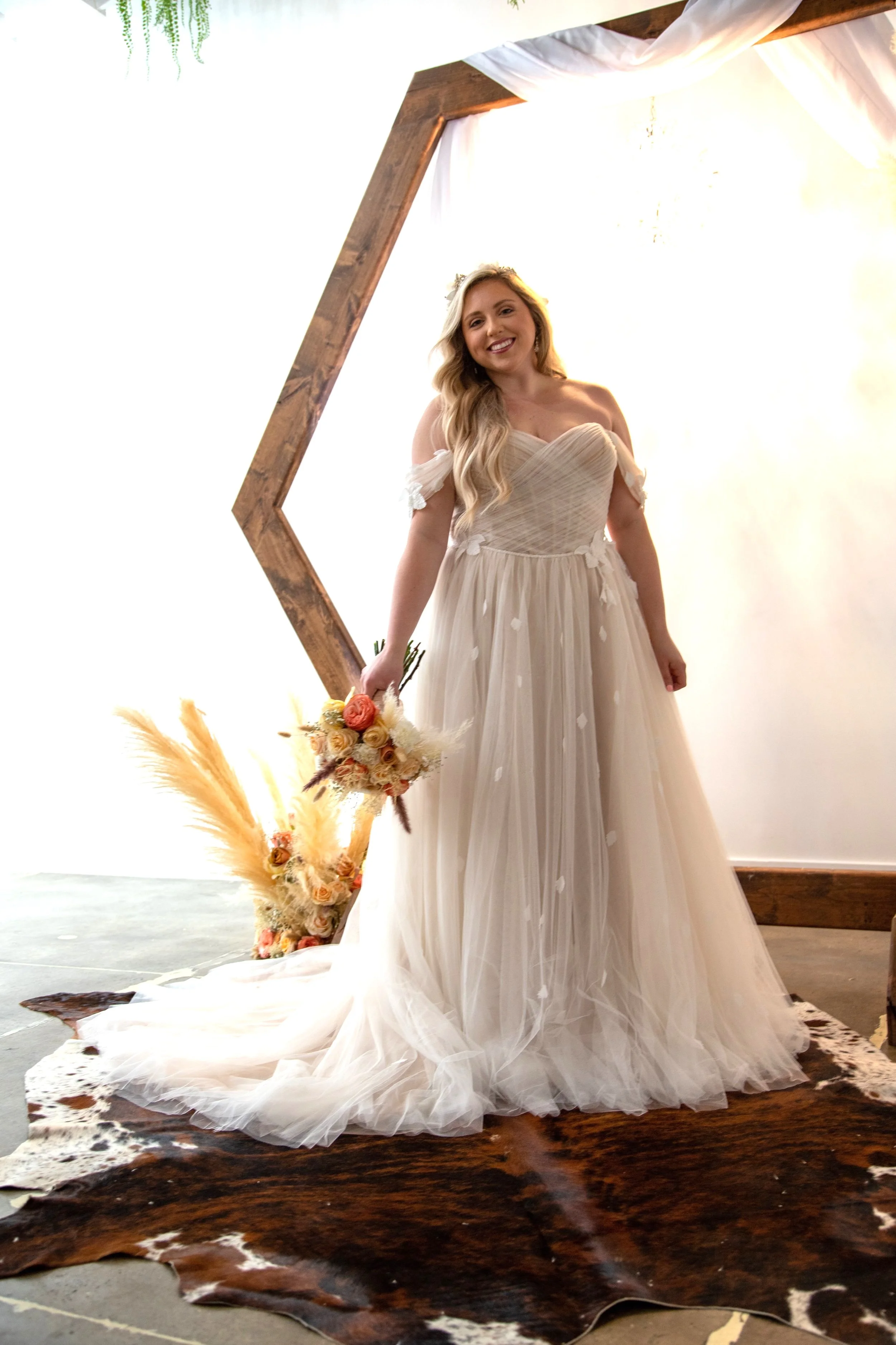 Justin Alexander Lillian West 66110
A-Line Gown with Floral Details and Detachable Sleeves
Size 18 $897