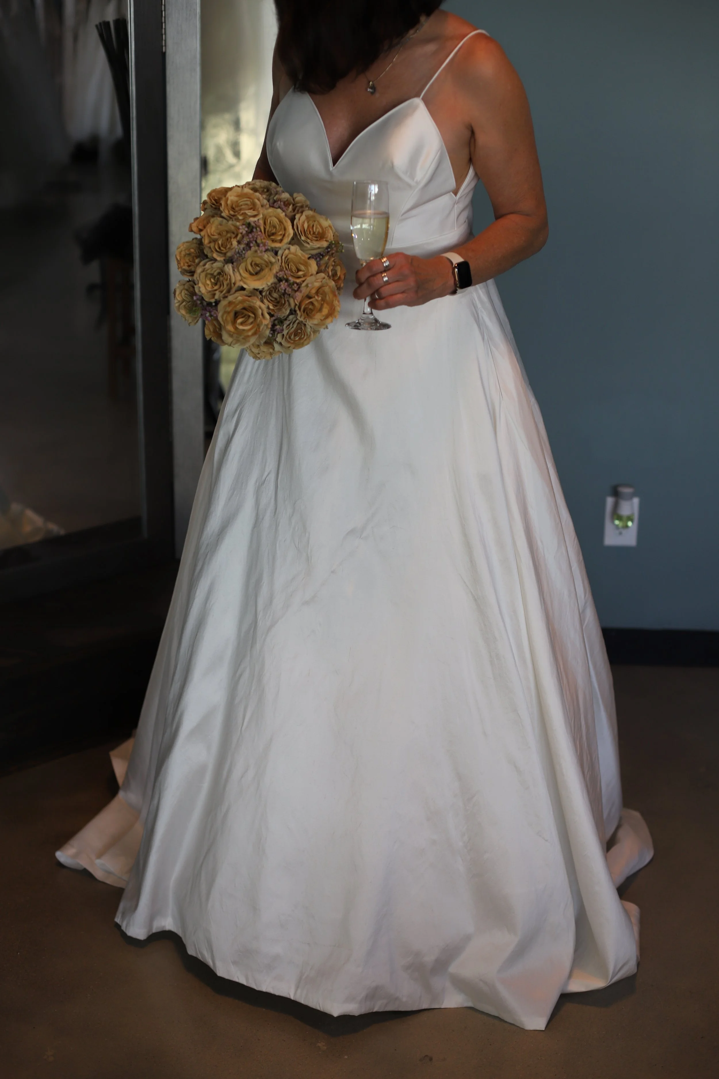 Justin Alexander 8927
Silk Dupioni A-line with detachable belt
Size 10 $1157