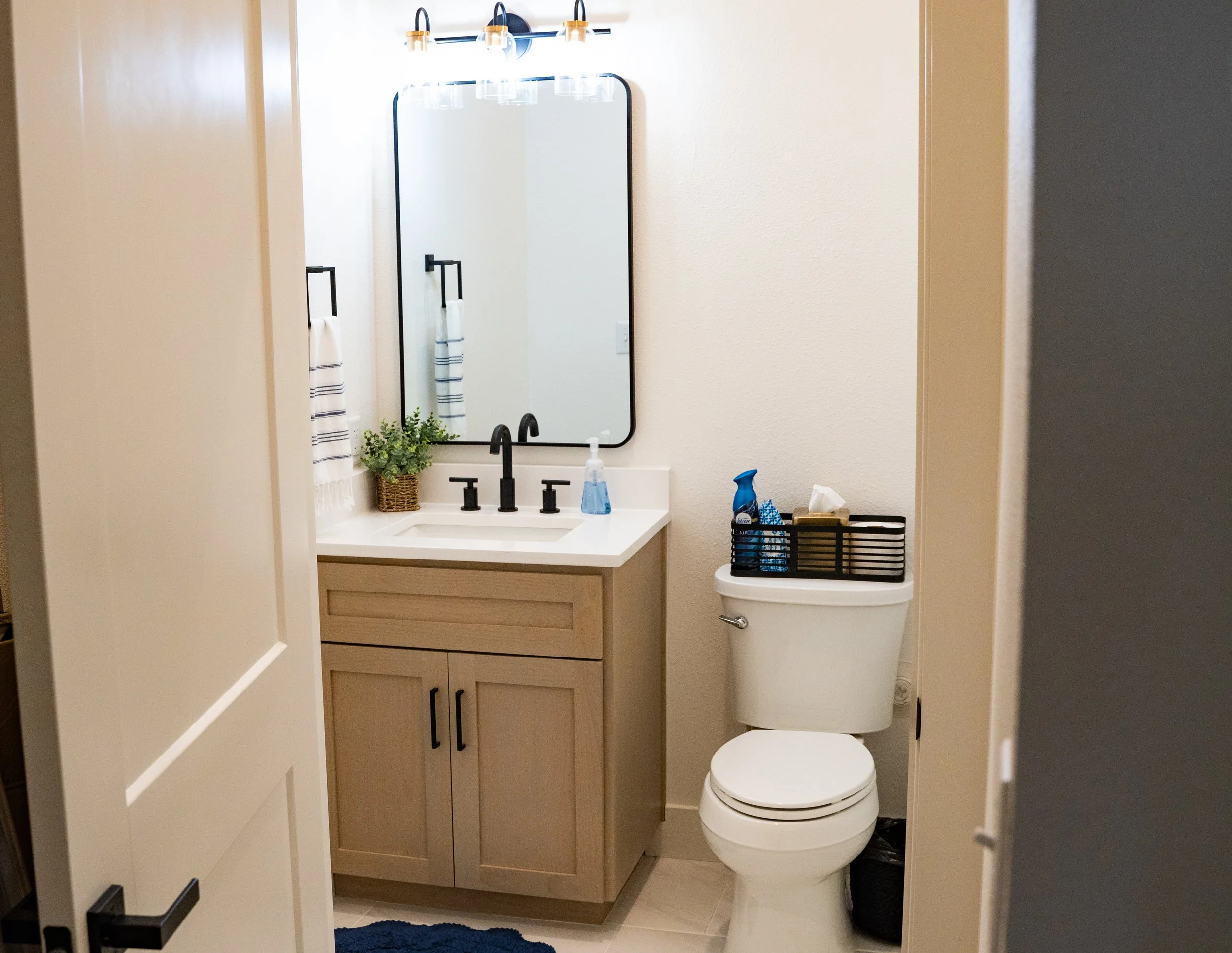 770 N. County Line Road-1-17.JPG