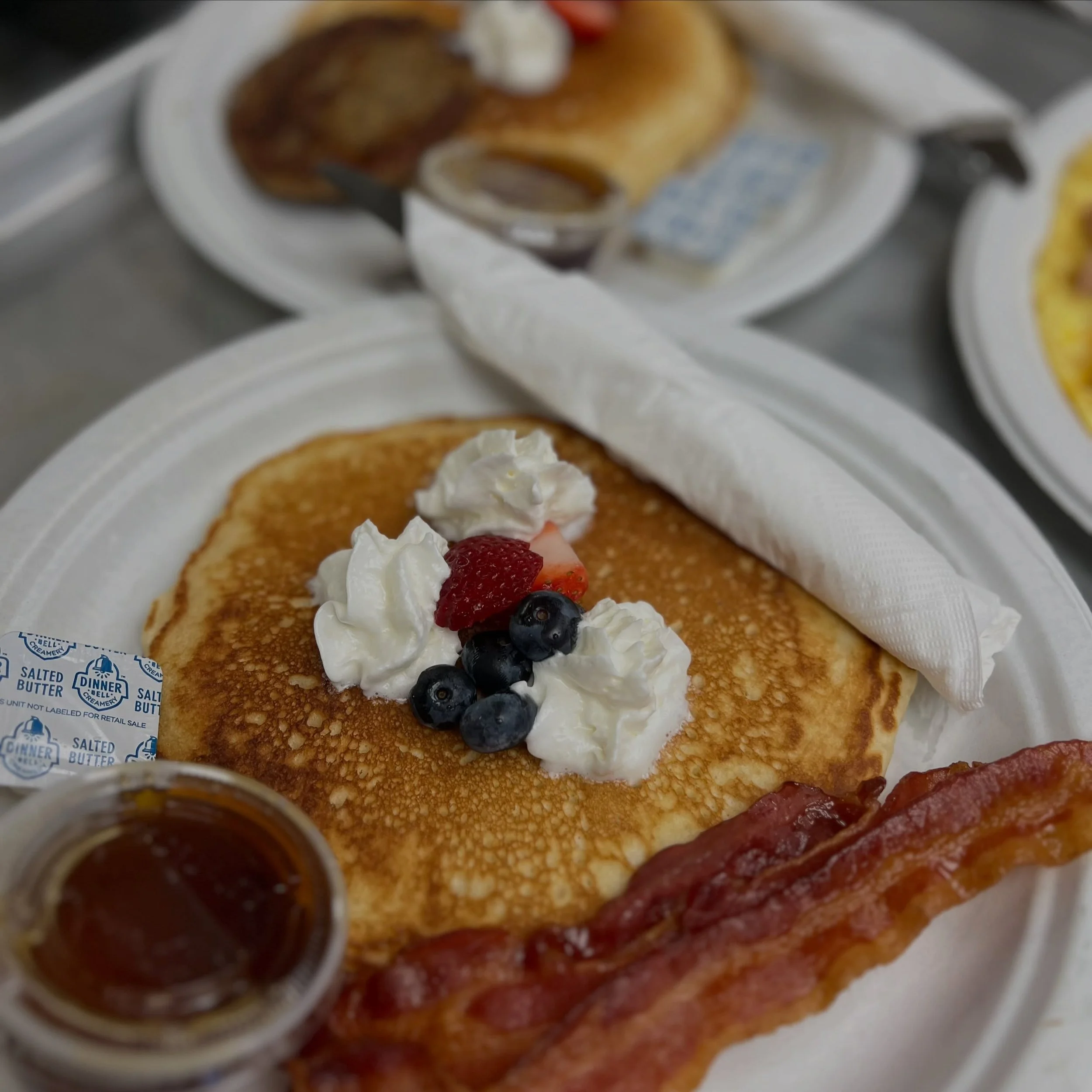 Happy Sunday!! We hope everyone had a wonderful, safe Independence Day!! Today we&rsquo;re serving up breakfast sandwiches, omelets, and pancakes until 11:30 and lunch from 12-3. See you all soon!! 🫐🇺🇸🍓🥞🍑