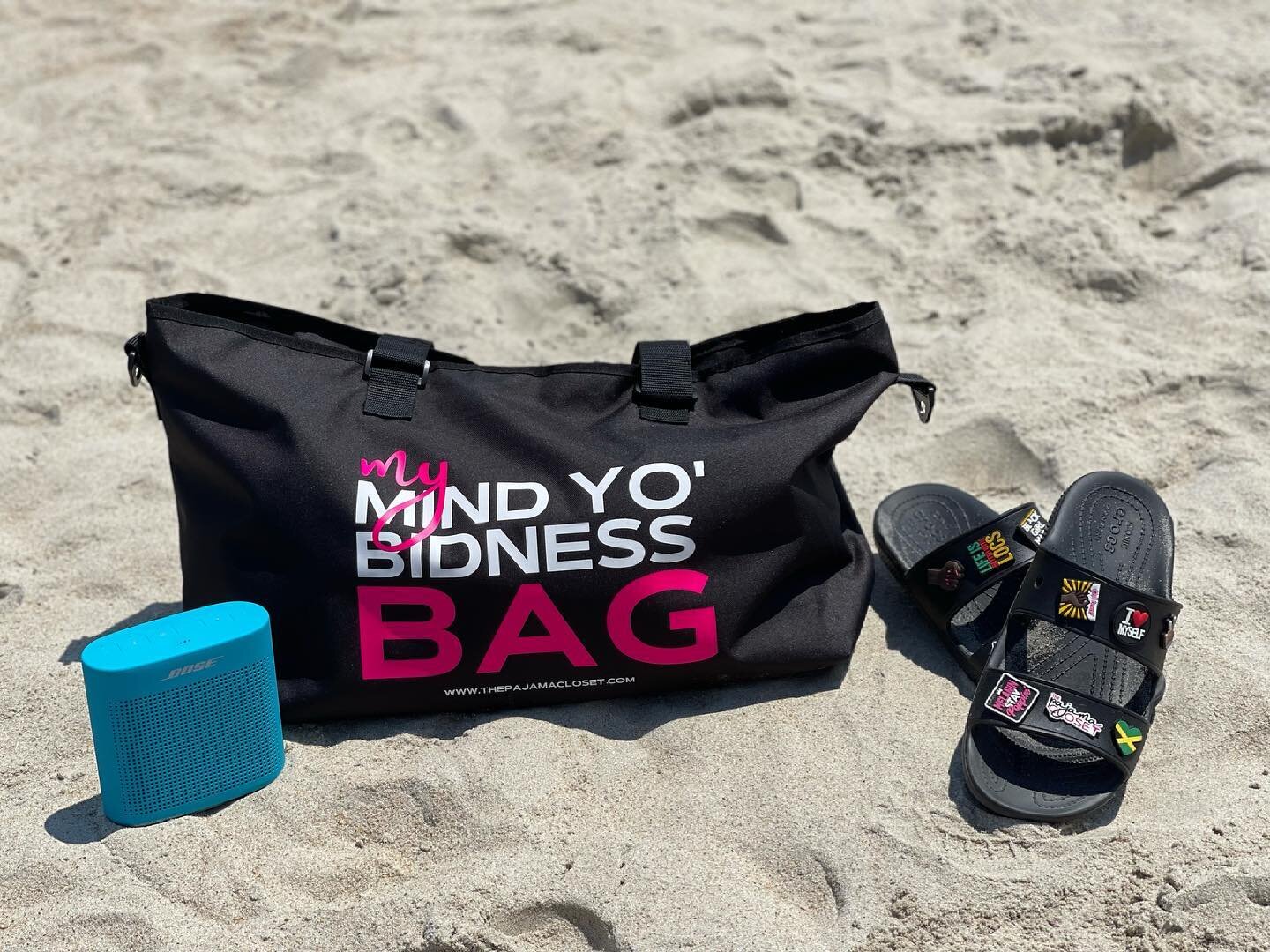 We&rsquo;re at the beach today minding our business. 

#overnightbags #mindyourbusiness #weekenderbag #weekender #pinklovers #crocs #thepajamacloset