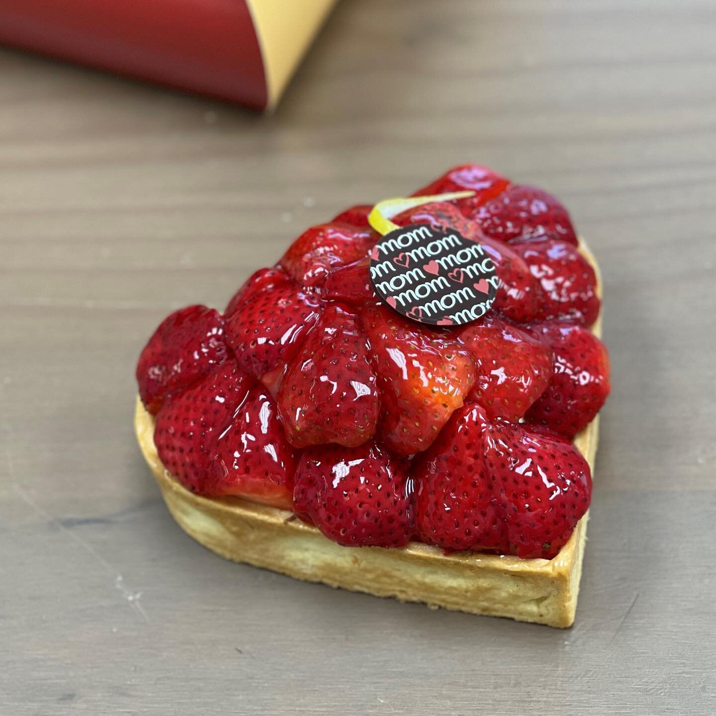 Some sweetness for Mother&rsquo;s Day:
A sweet dough covered with gelified strawberry coulis, lemon and lime creme Chiboust, a genoise, and fresh strawberries.
Available starting Friday!
Preorder encouraged as we will only be able to make a limited a