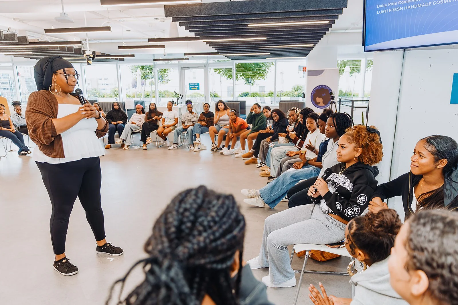 dEhq168ji2025-217_websize.jpg