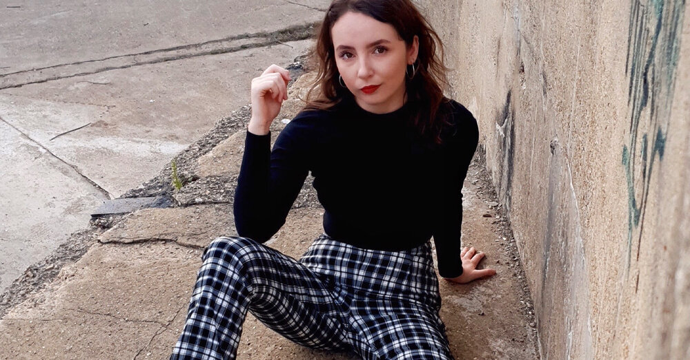 ROISIN O’HAGAN IS BACK WITH YET ANOTHER ACOUSTIC MASTERPIECE, THIS TIME NAMED ‘US’.