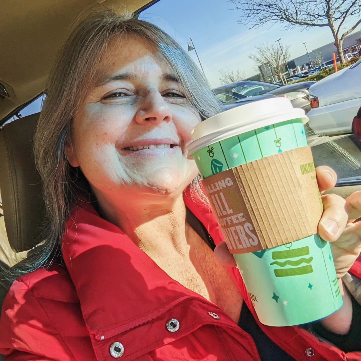 This is the happy face of an author who just finished writing a novel. (Cue confetti! 🥳) This is me having a celebratory tea in the @panerabread parking lot. 🤣 Note: this is NOT the manuscript for My Best Friend's Wife, my next thriller. And it is 