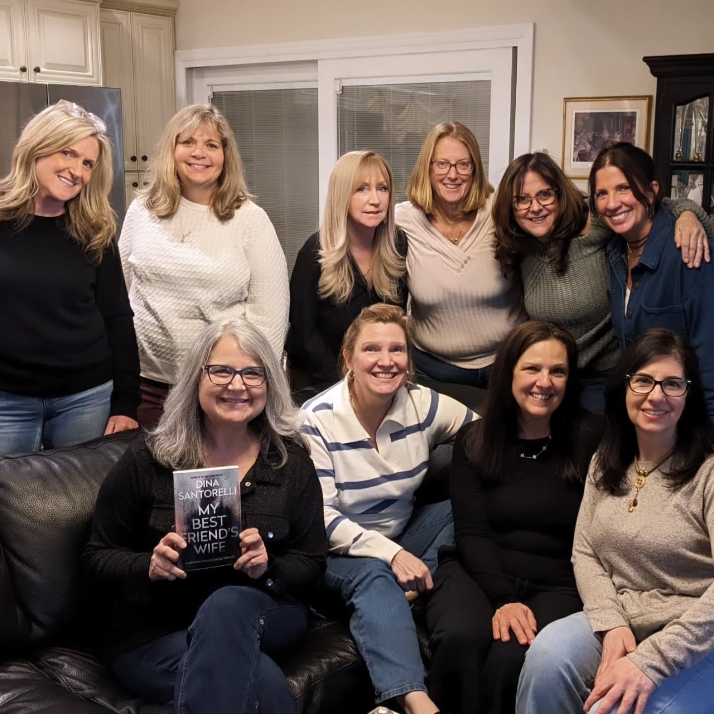 Great food. Great women. Great chat. About books. Ghosts. Friendship. Deception. 😳😂 Thank you to @massapequagourmet for inviting me to your amazing book club. For reading MY BEST FRIEND'S WIFE. 📚 And for the wonderful surprise of inviting my besti