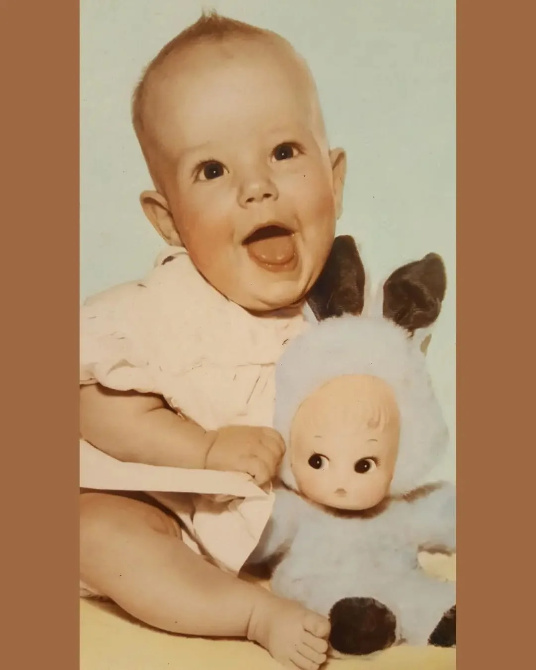 Is it a surprise I became a thriller author? Look at the doll they gave me to play with. ☺️ Explains a lot, doesn't it? 🤣