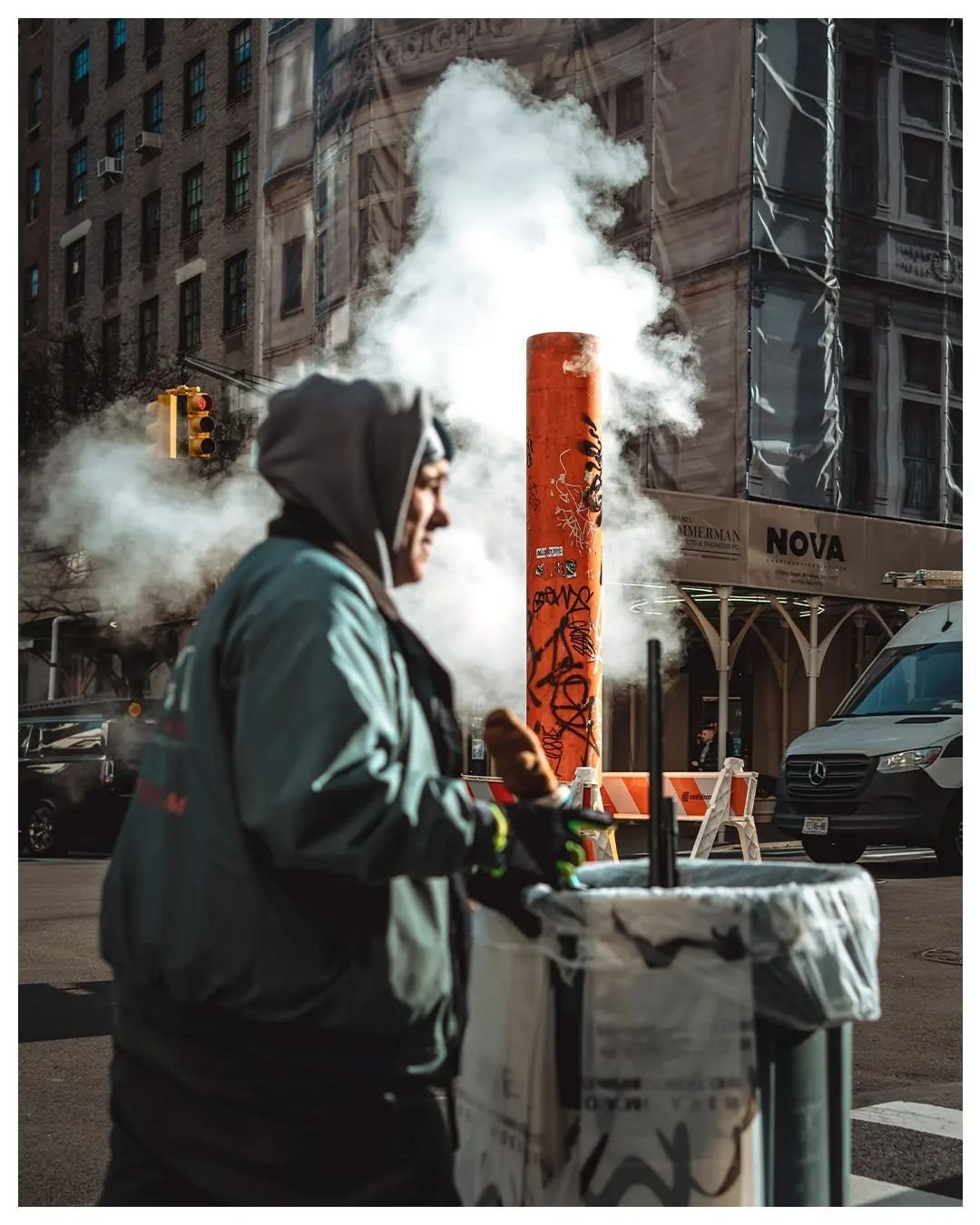 New York &bull; Januar 2024 &bull; 35mm

#urbanphotography #streetphotography #bwphoto #newyork #bnw_demand #spicollective