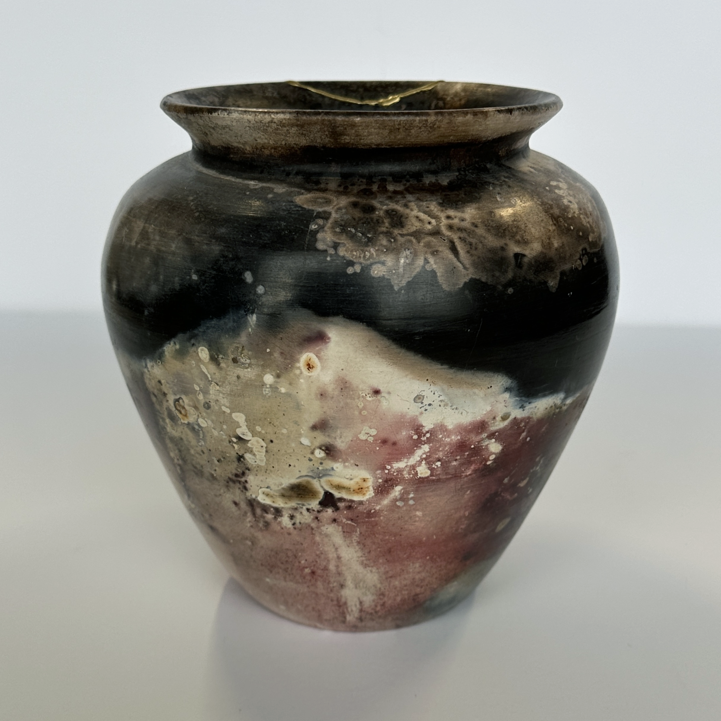 DemetriaChappo-HydrangeaAmphora-SmokeFired-v4.png