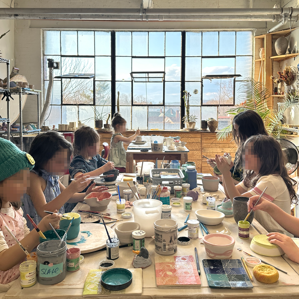 Kids-Underglazing-Studioshot-group.png