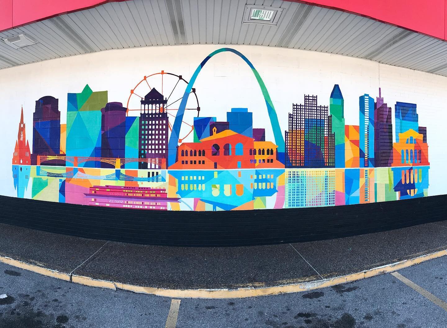 Had the pleasure of creating this mural for @arenaliquorstl the last couple weeks. Big thanks to my awesome team @kylelewsader with the design skills, @romeo_foreal and @salty_bananapants on the brush work. This mural is a thank you to the patrons of