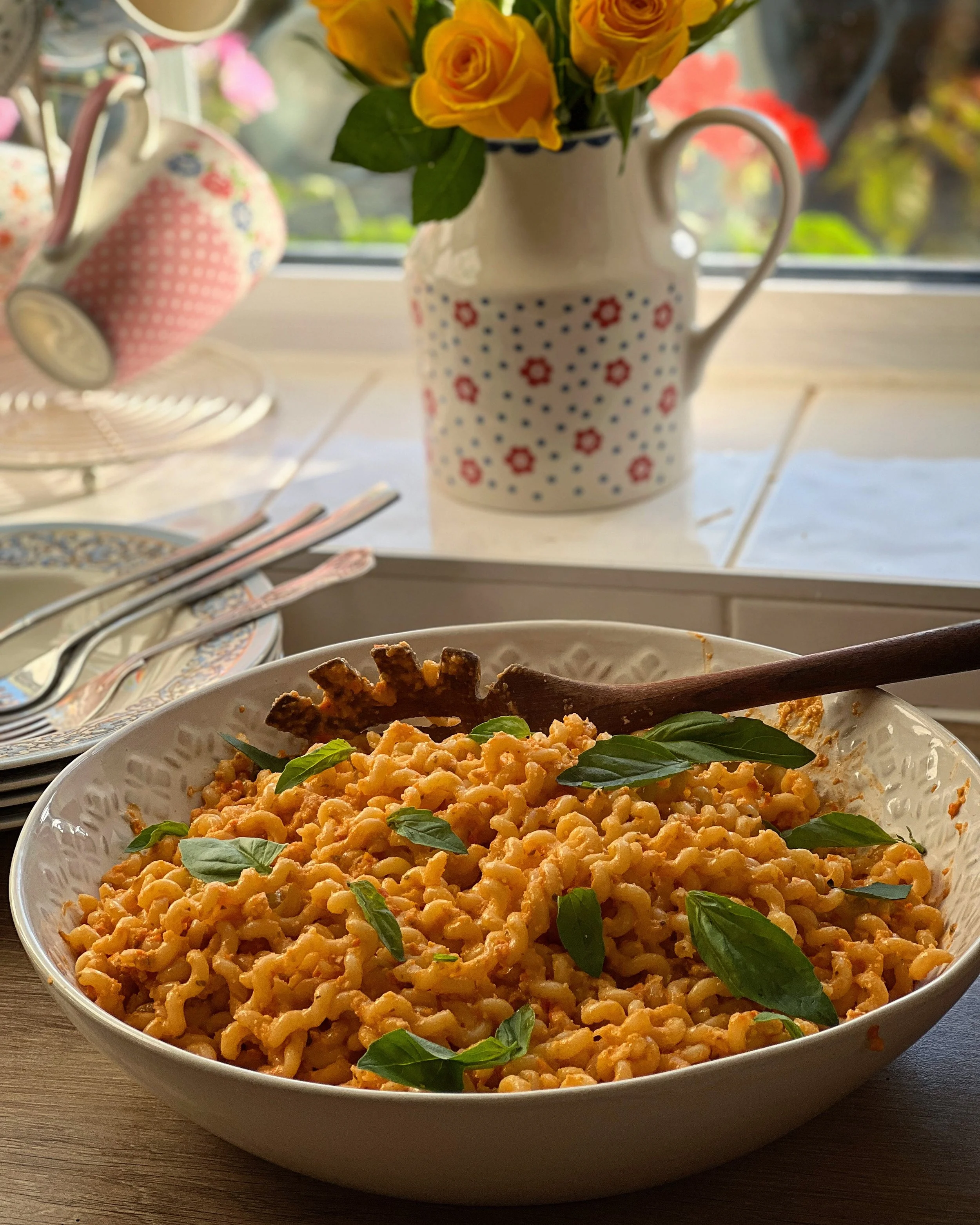 Nigella’s Sicilian Pasta with Tomatoes, Garlic and Almonds