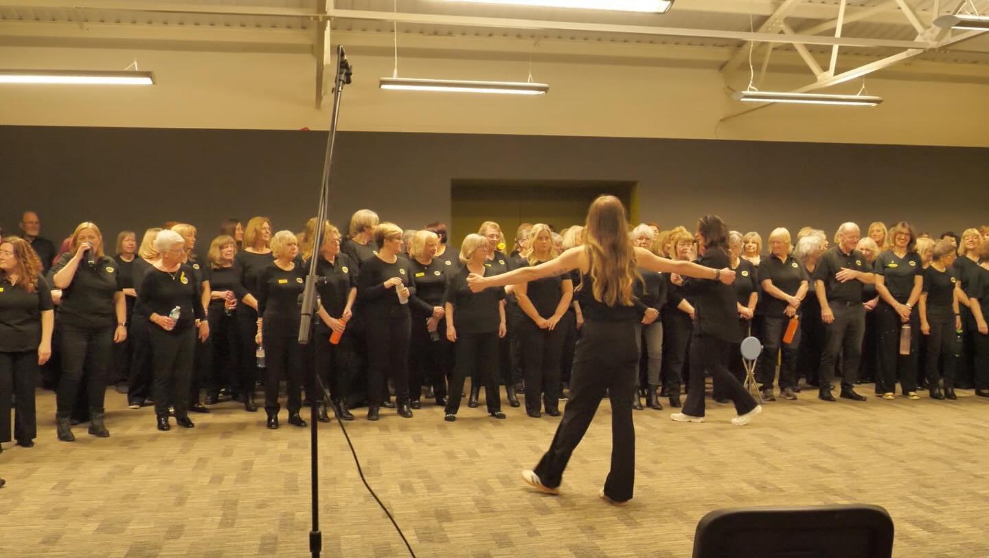 Just a little Wednesday afternoon post to share how GRATEFUL I am to call this my job! 💫💫💫💫💫

Can&rsquo;t wait to share this extremely special collaboration project with @thebrickwigan 

#localvocals #localcommunity #localchoir #thebrick #localc