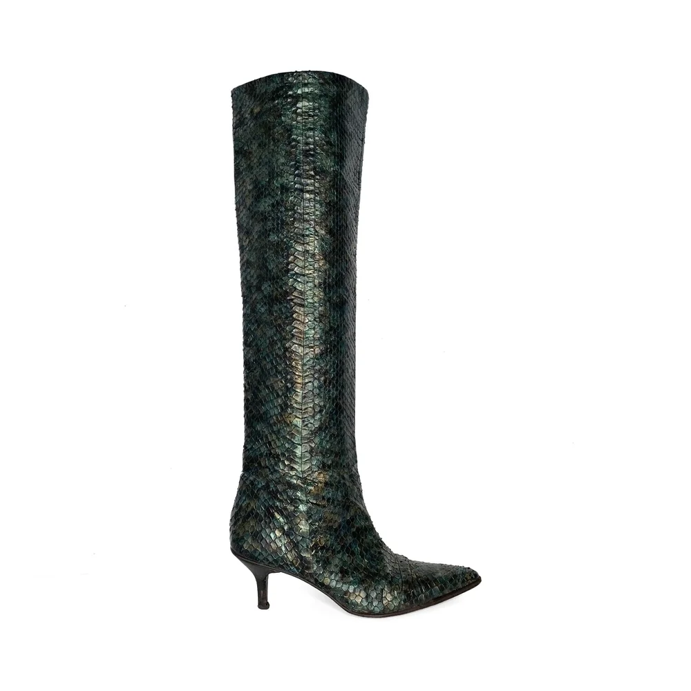 guccibootside1.jpg?format=1000w display picture 2