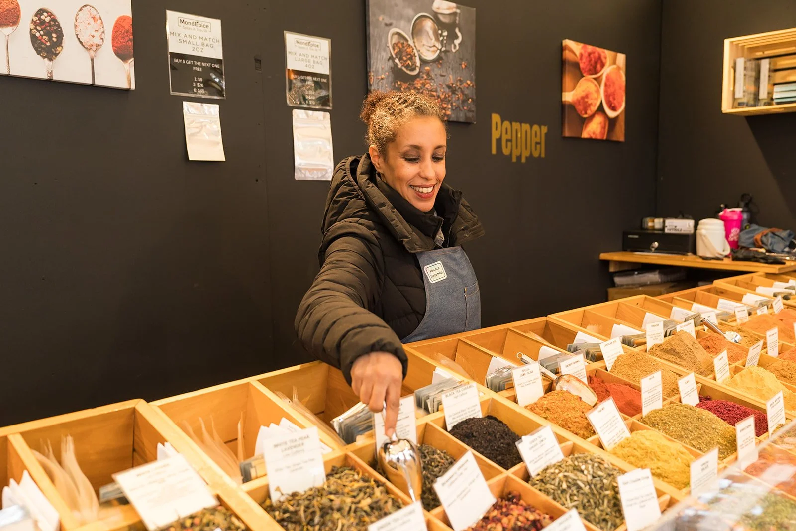 DowntownDC Holiday Market Grand Opening Kick-Off - Jason Dixson Photography - 251121 - 145649 - 103229_websize.jpg