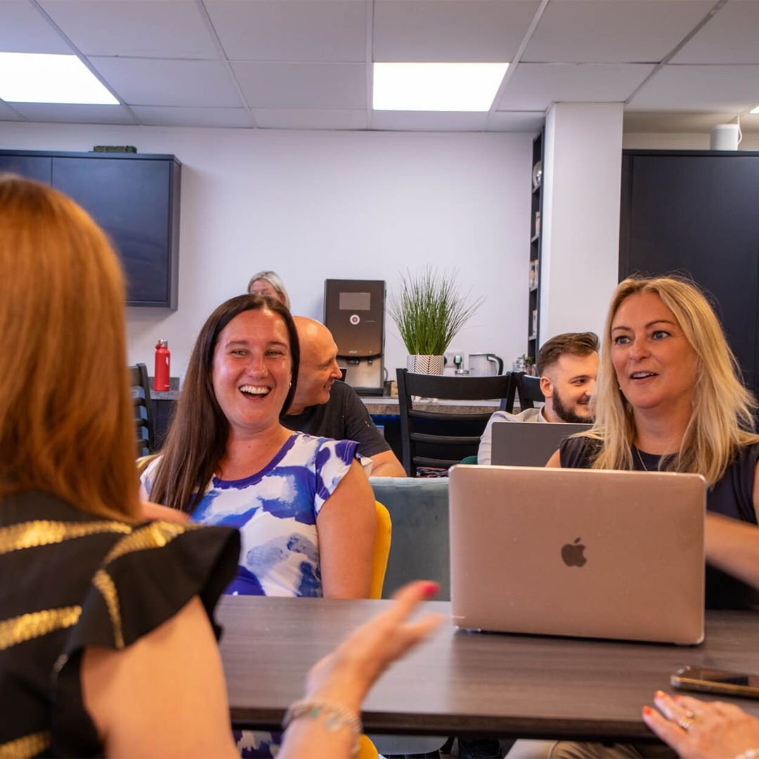 From strangers ➡️ co-workers ➡️ friends 💛
At The Dock Hub, connections happen naturally &mdash; over coffee, shared ideas, and the occasional Friday drink.
Come work alongside like-minded professionals and see where it takes you.

#HoveCommunity #Co