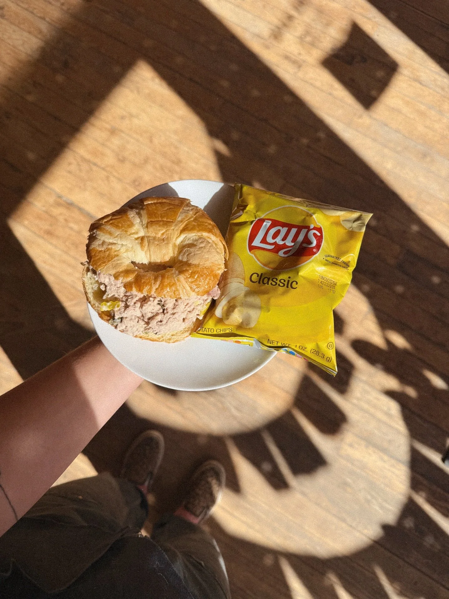 Lunch time at The Bear! #yummyyummyinmytummy 

Stop by this shoulder season and check out what lunches we have to offer! We will keep em rotating and fresh! Currently we have a Miso Tuna Salad Sandwich on a croissant 🎣🥐 and of course our Smash Sand