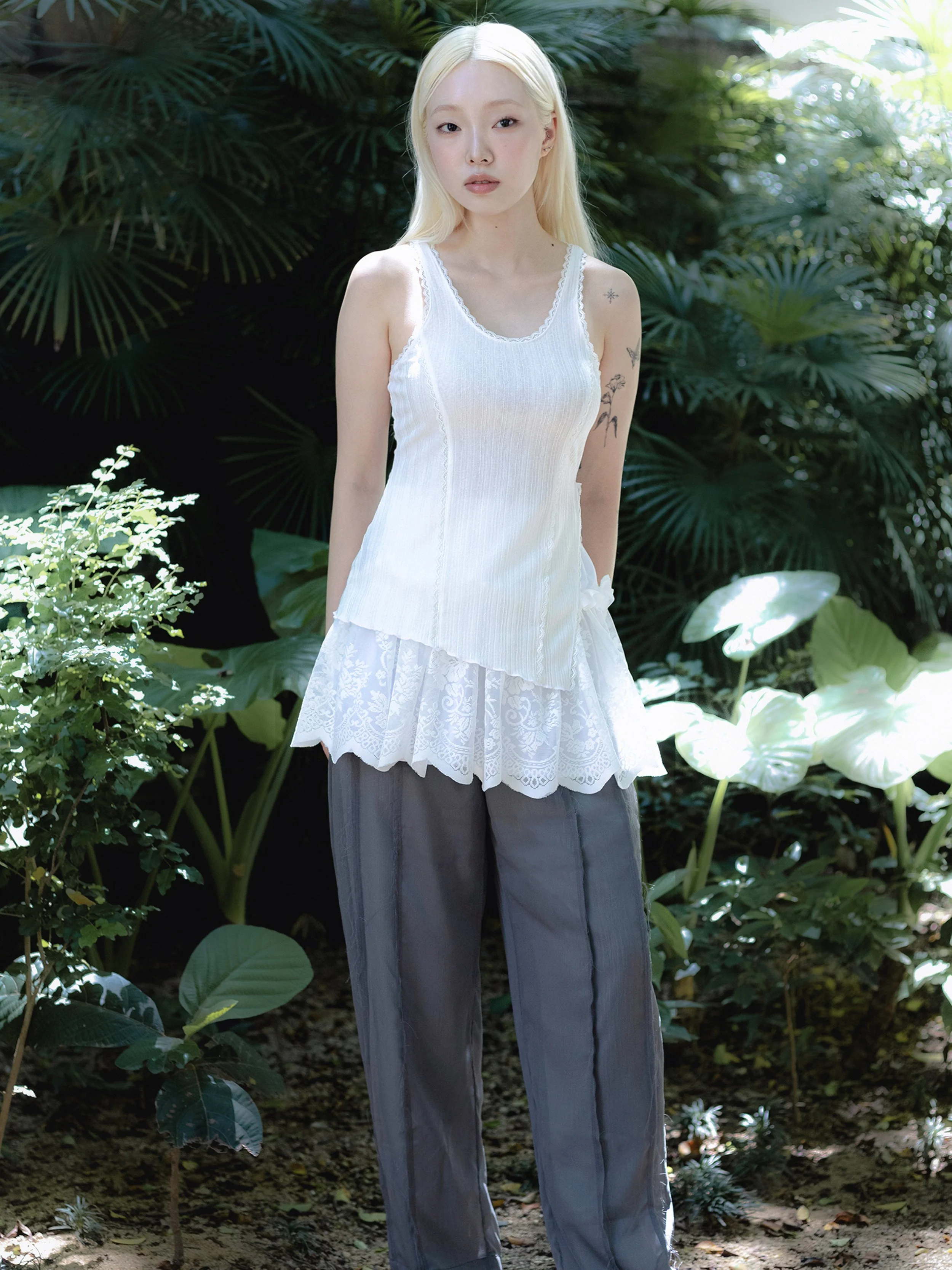 Sofiewht12.jpg